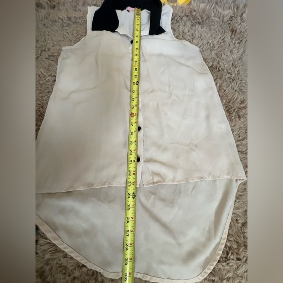 Kiss high low sleeves top - Picture 7 of 7